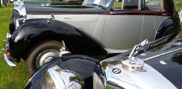 Classic Cars & Bikes